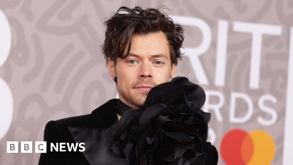 Harry Styles to break Wembley Stadium record with 12 shows