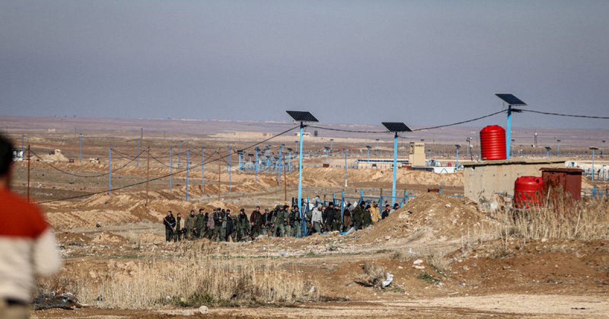Suriye ordusu Rakka, Haseke ve Halep hattında iki insani koridor açtı