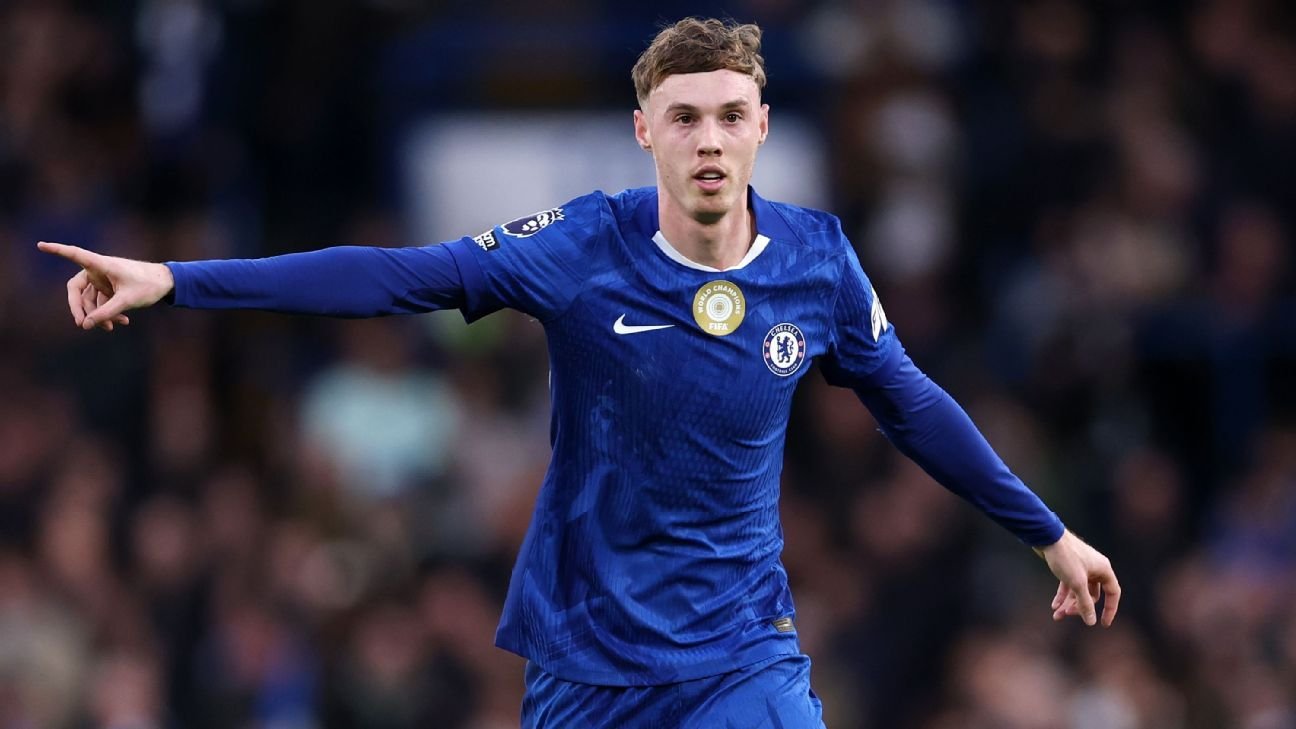 Transfer rumors, news: Cole Palmer open to Man United move