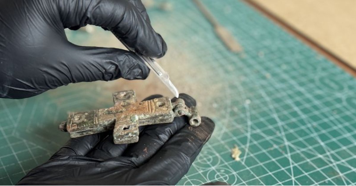 Listra Antik Kenti’nde bulunan ‘mühürlenmiş bronz haç’ restore edildi