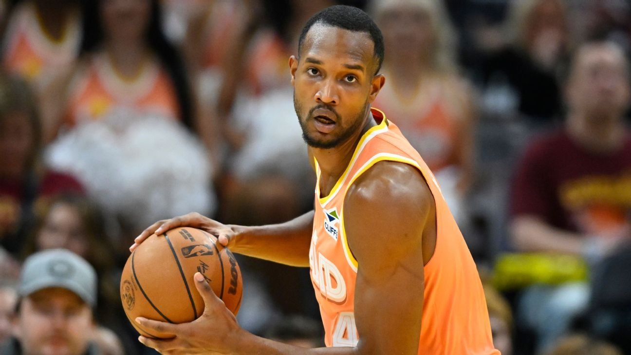 Cavaliers’ Evan Mobley out 1-3 weeks with left calf strain