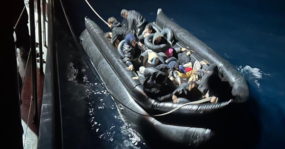 İzmir’de 50 düzensiz göçmen yakalandı