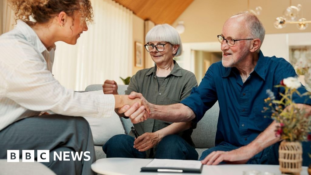 Two South East charities get £300k to support older residents