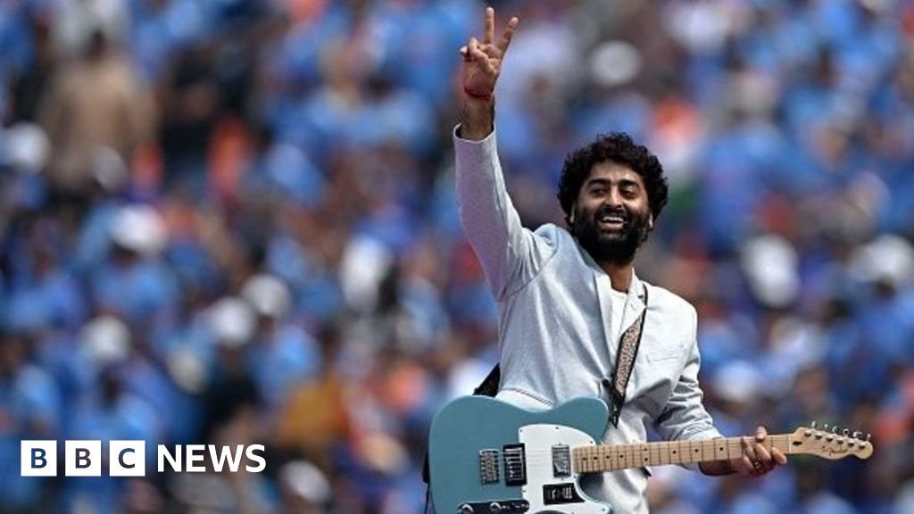 Arijit Singh retires as playback singer in Indian films