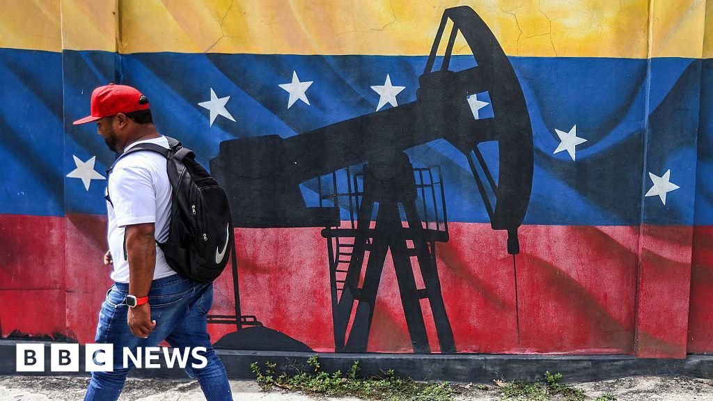 Venezuelan MPs approve bill to open up oil sector to private firms