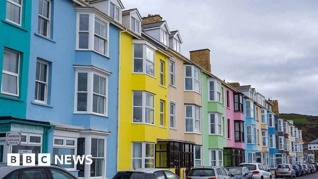 Holiday let tax changes 'could wipe out tourism in Wales'