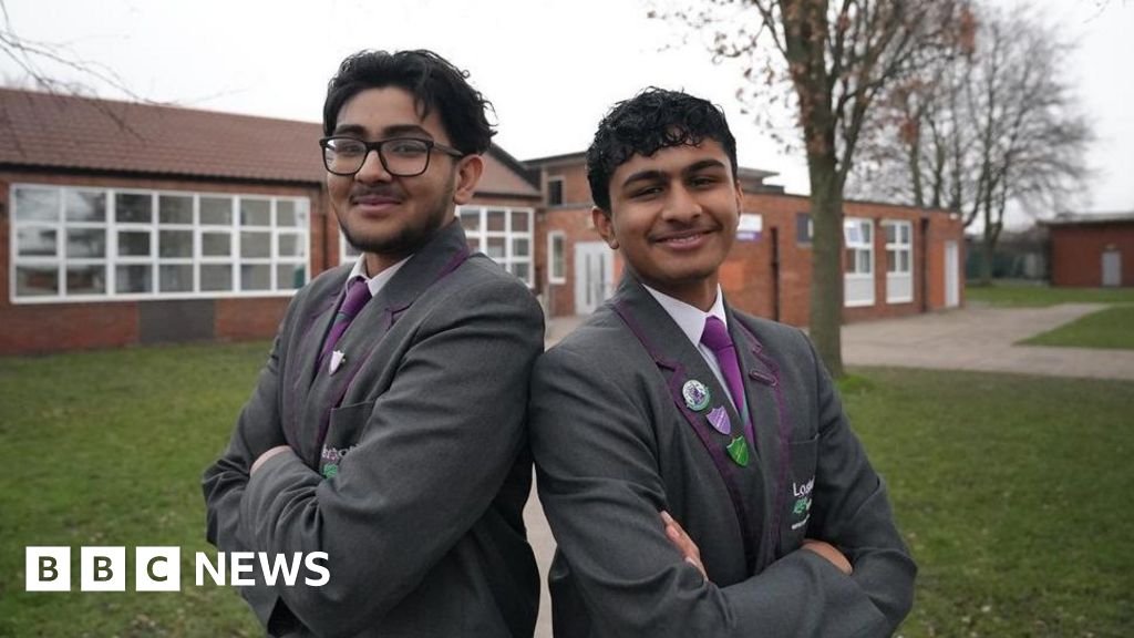 Making schools phone-free is ‘near impossible’. Do parents even want it?