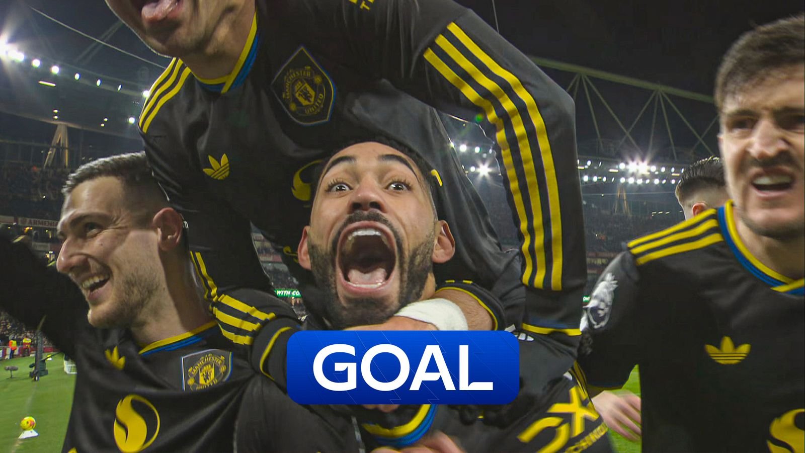 Another BEAUTY! Cunha wins it for Man Utd with STUNNING strike!