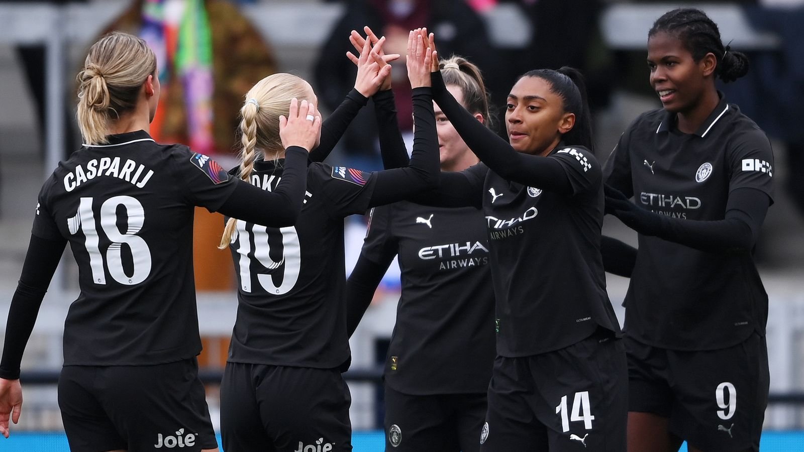 WSL: Man City open up nine-point lead at top as Chelsea falter, while Liverpool and West Ham show their fight in pivotal weekend | Football News