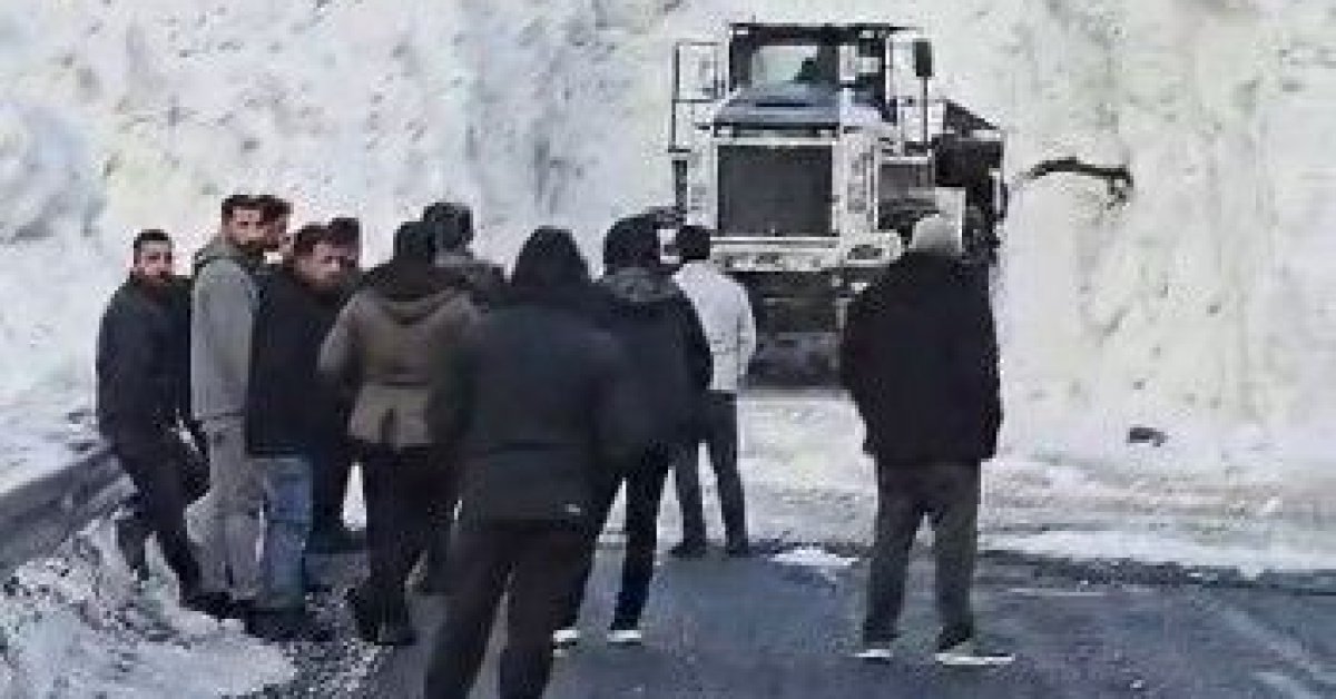 Hakkâri-Van ve Şırnak yolunda çığ alarmı