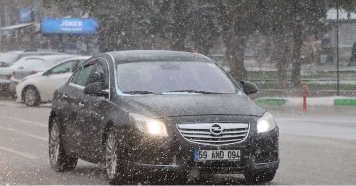 Son dakika: Kırklareli’nde kar etkili oldu… Eğitime bir gün ara verildi, trafikte önlemler alındı