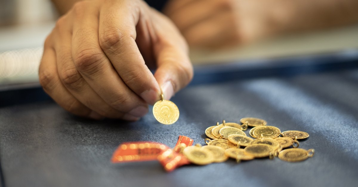 Altında düşüş devam ediyor! Bugün Cumhuriyet altını, tam, yarım, çeyrek altın, gram altın ve 22 ayar bilezik ne kadar?