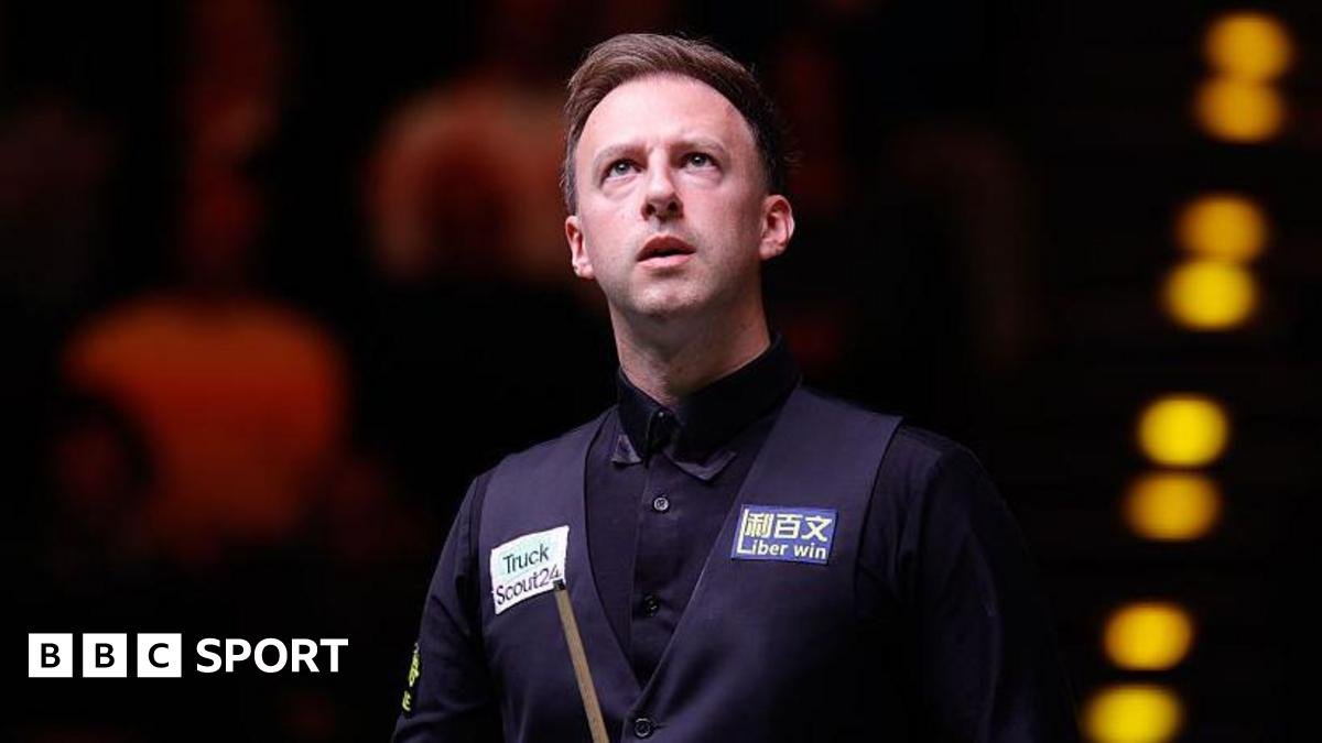 German Masters: Judd Trump dominates to beat Shaun Murphy to title