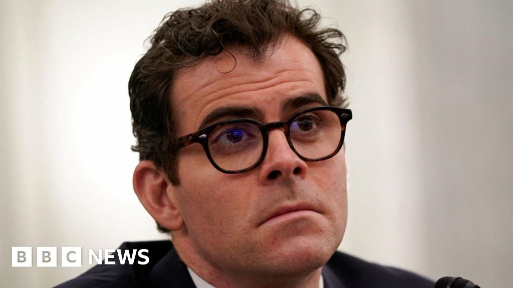 Instagram head questioned in social media addiction trial