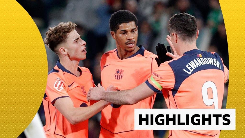 Rashford goal helps Barcelona beat Elche