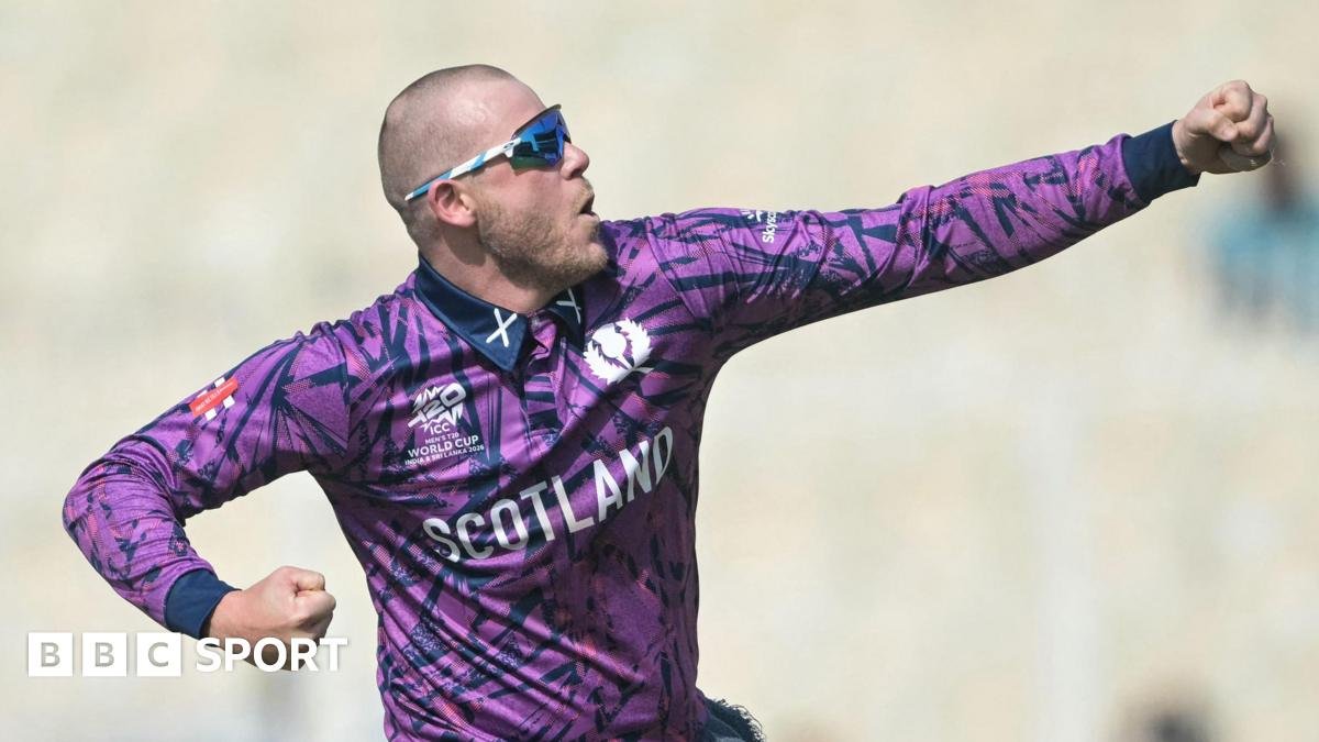 T20 World Cup: Michael Leask & George Munsey star as Scotland beat debutants Italy