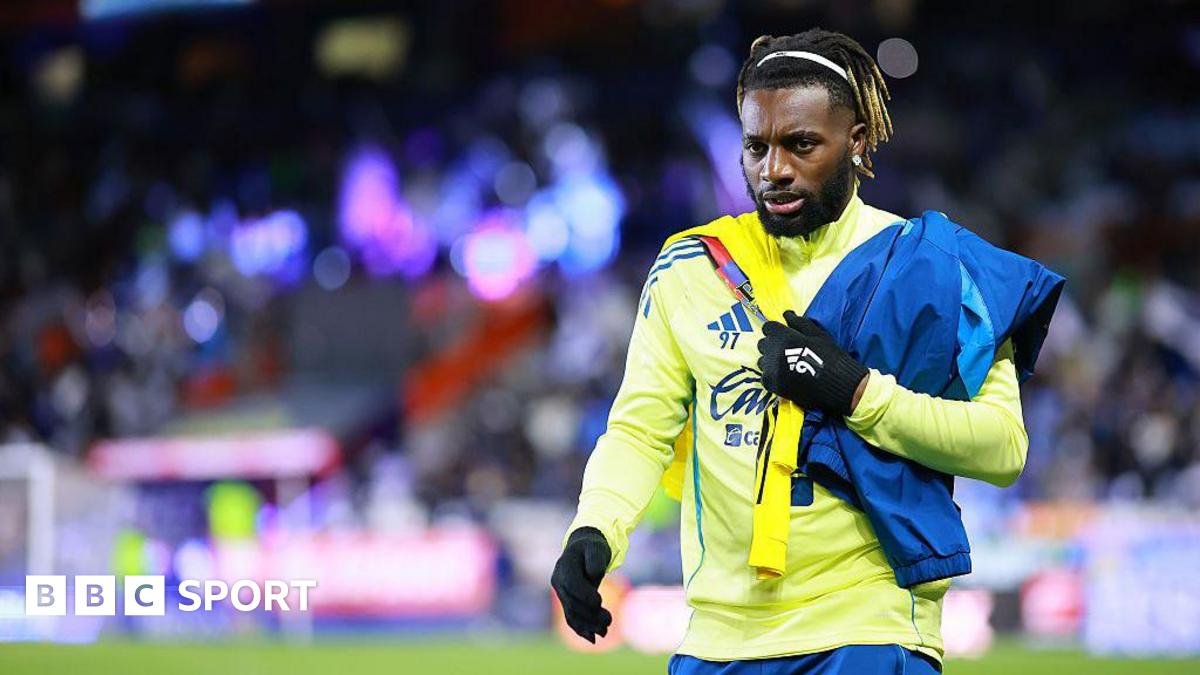 Saint-Maximin parts with club ‘after children racially abused’