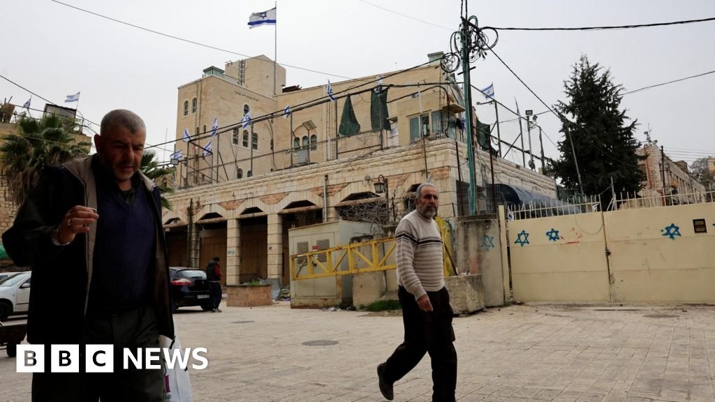 Palestinians say new Israeli steps amount to de facto annexation