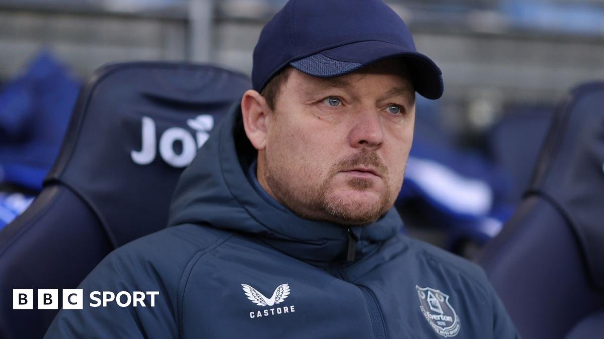 Everton sack manager Brian Sorensen three days after first home win of WSL season