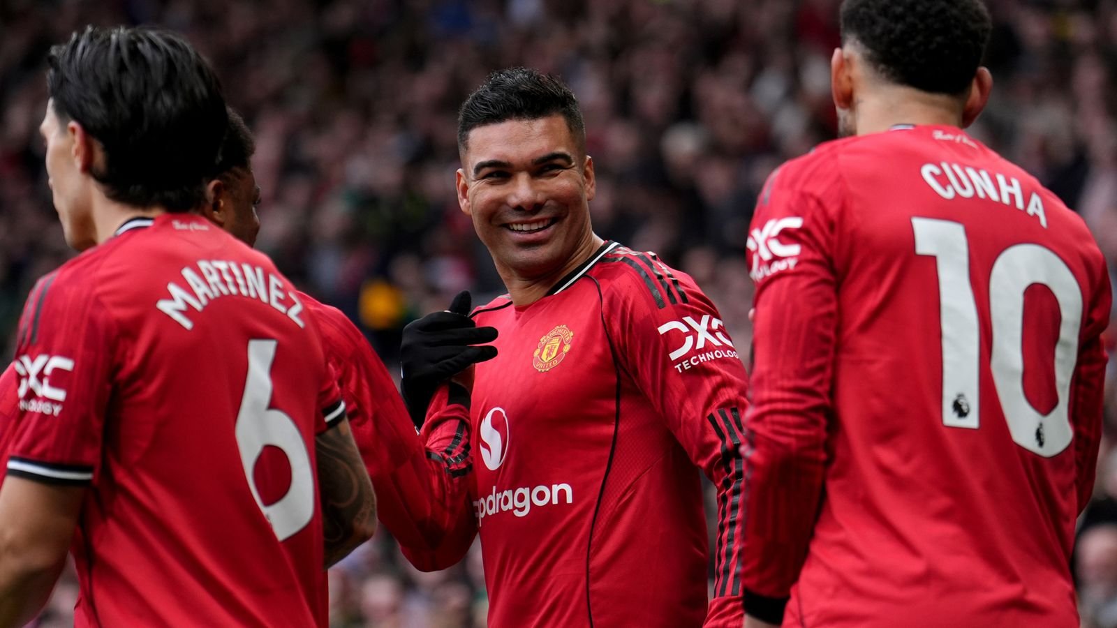 Casemiro: Man Utd midfielder a ‘completely different player’ as Jamie Carragher hails improved displays | Football News
